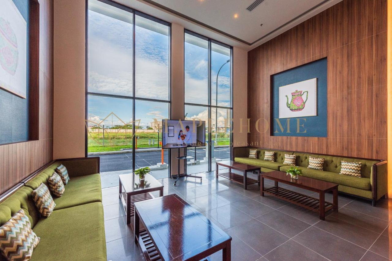 Amber Cove Premier Suites Melaka Екстер'єр фото