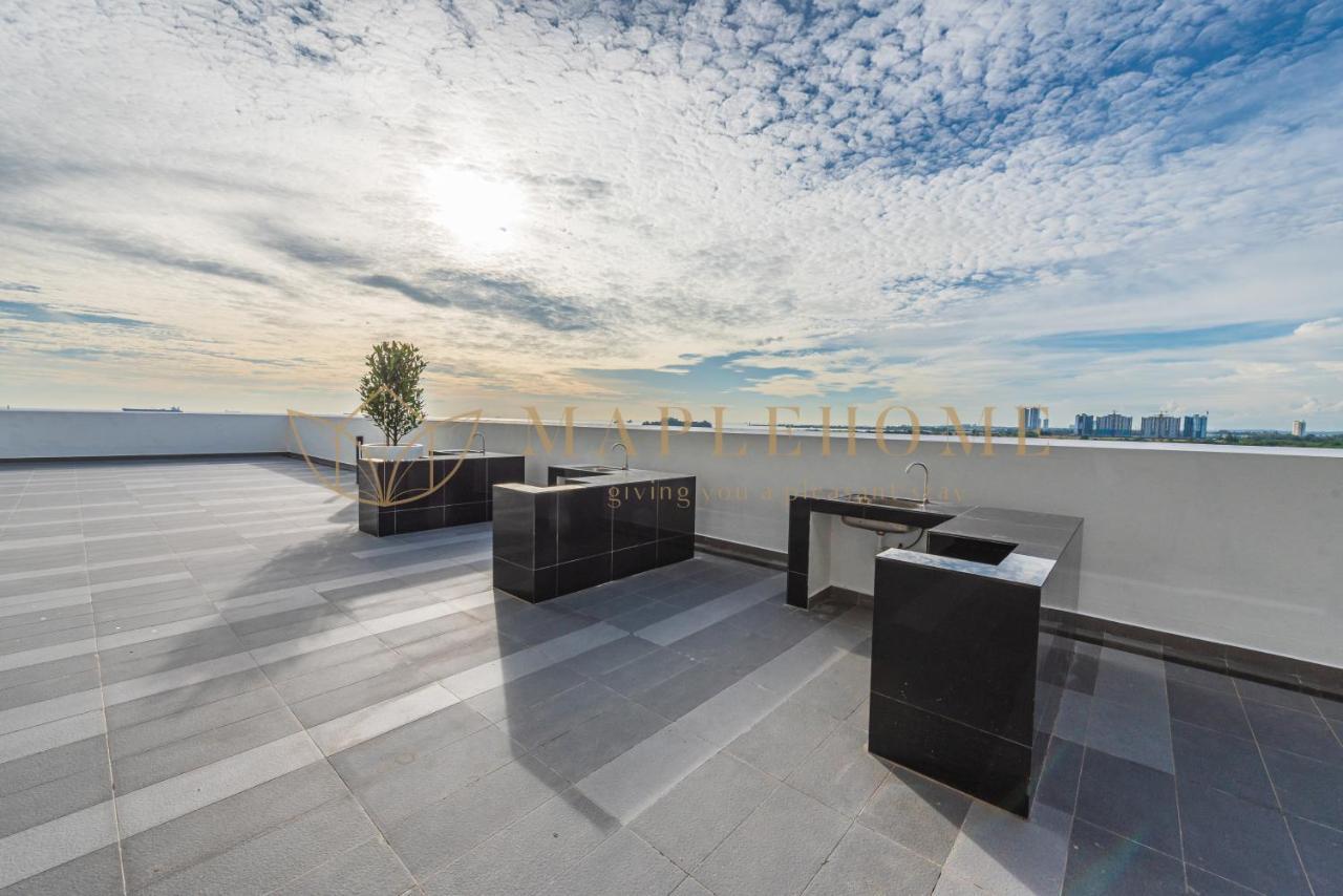 Amber Cove Premier Suites Melaka Екстер'єр фото