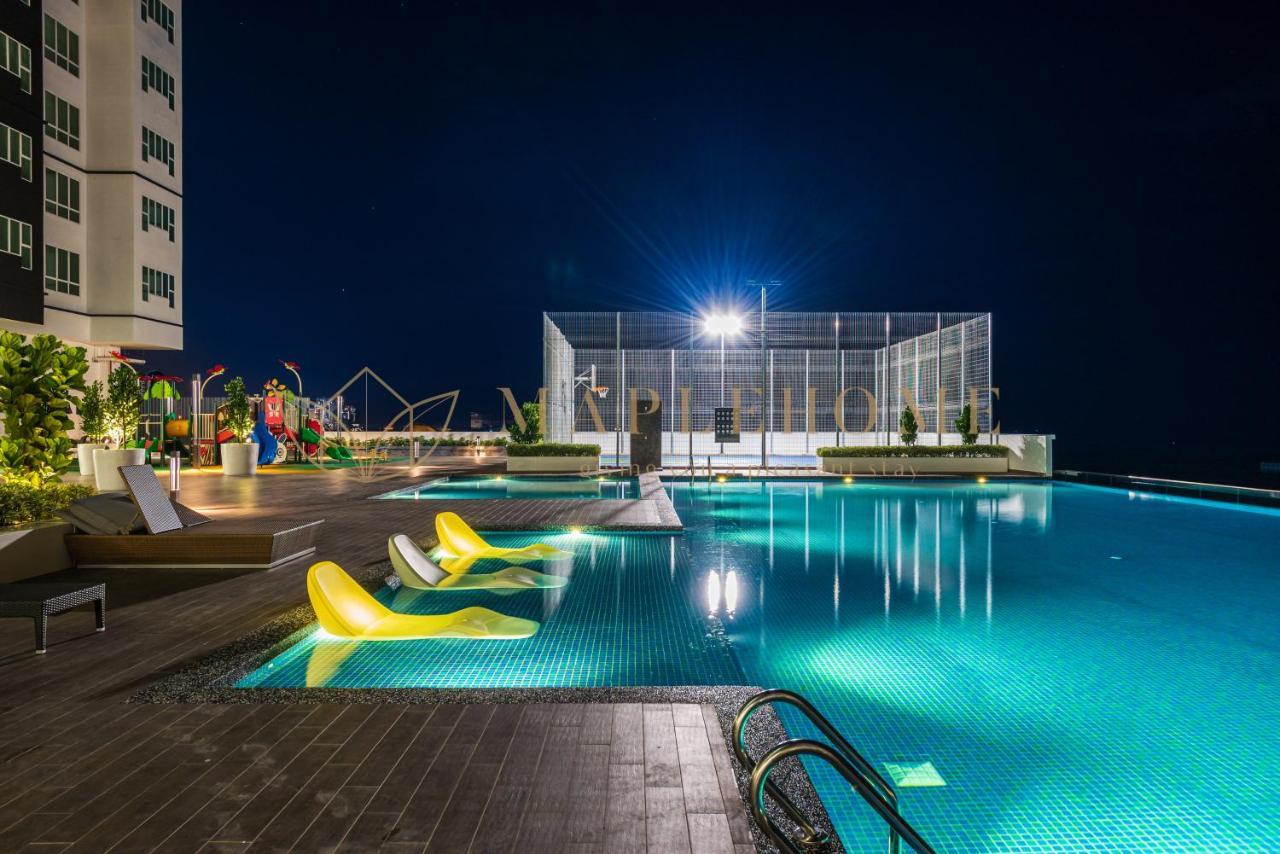 Amber Cove Premier Suites Melaka Екстер'єр фото